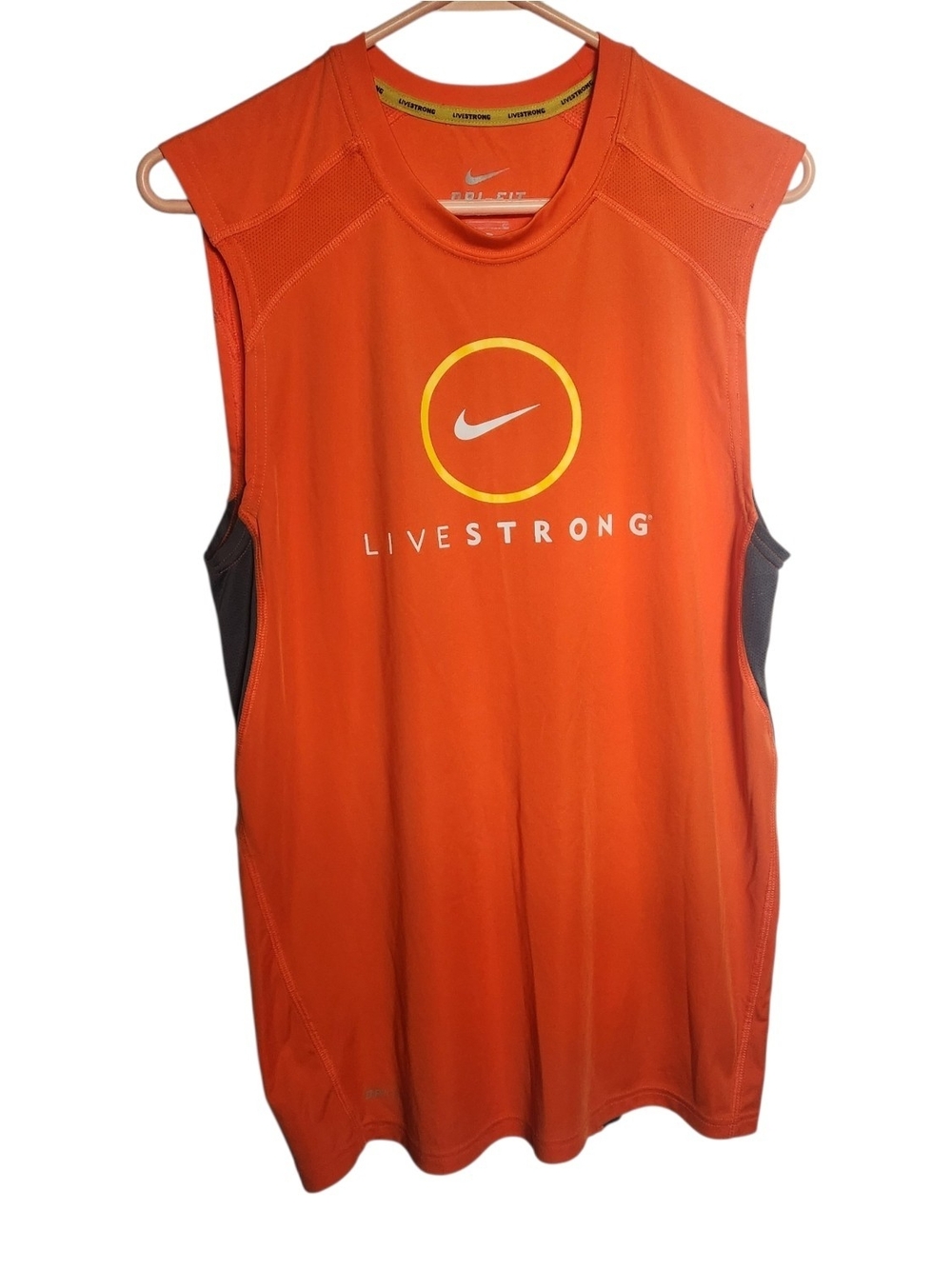 Nike Livestrong Orange Sleeveless Training Tank Mens Size Small
